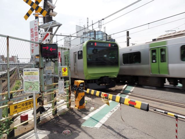 最後の踏切　東京都北区　B0006168-2_2254